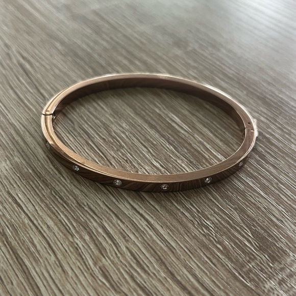 Fossil brand rose gold bangle bracelet - Picture 7 of 7